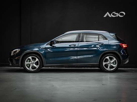 MERCEDES-BENZ-GLA 200-2020