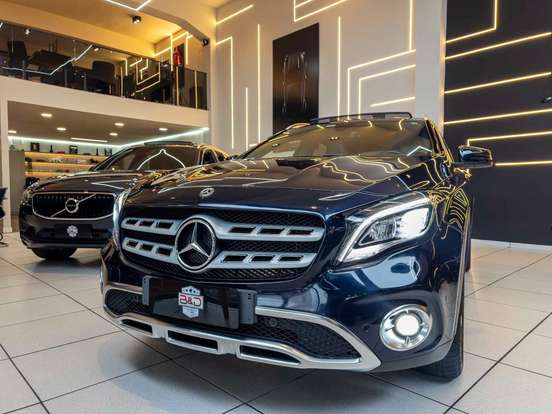 MERCEDES-BENZ-GLA 200-2018