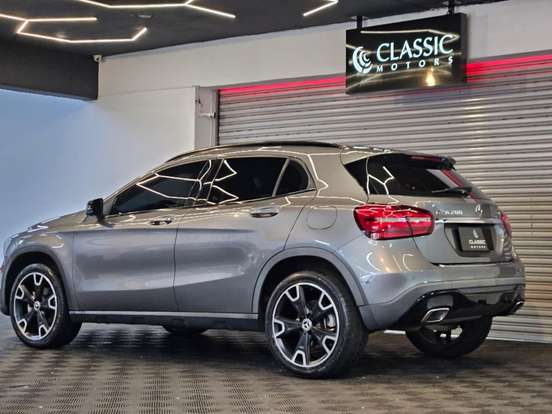 MERCEDES-BENZ-GLA 200-1.6 CGI FLEX STYLE 7G-DCT MERCEDES-BENZ-GLA 200-2018