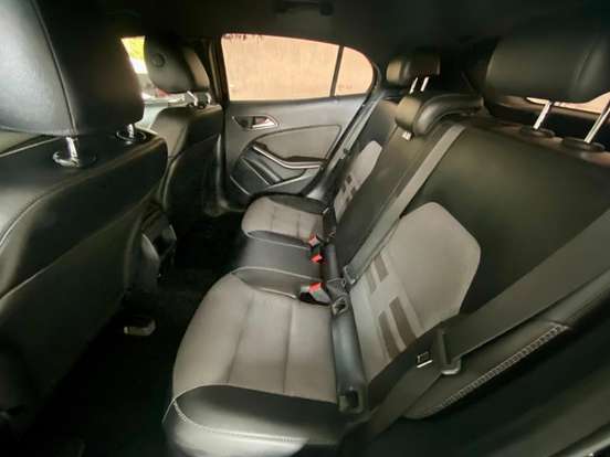 MERCEDES-BENZ-GLA 200-2015