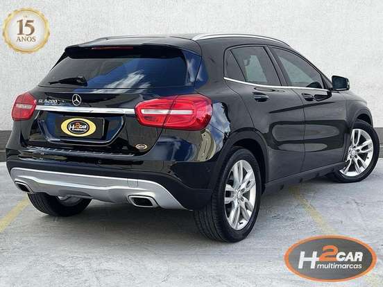 MERCEDES-BENZ-GLA 200-1.6 CGI STYLE 16V TURBO FLEX 4P AUTOMÁTICO MERCEDES-BENZ-GLA 200-2014
