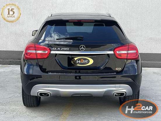 MERCEDES-BENZ-GLA 200-2014