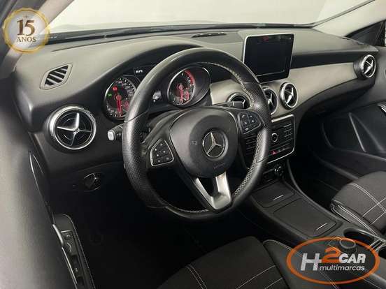MERCEDES-BENZ-GLA 200-1.6 CGI STYLE 16V TURBO FLEX 4P AUTOMÁTICO MERCEDES-BENZ-GLA 200-2014