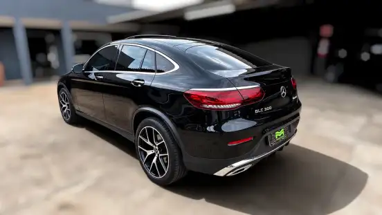 MERCEDES-BENZ-GLC 300-2022