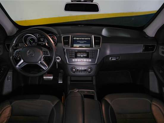 MERCEDES-BENZ-ML 350-3.0 BLUETEC V6 DIESEL 4P AUTOMÁTICO MERCEDES-BENZ-ML 350-2013