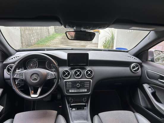 MERCEDES-BENZ-A 200-2016