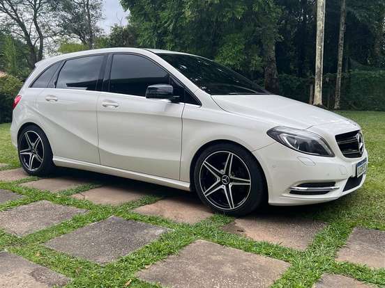 MERCEDES-BENZ-B 200-1.6 SPORT TURBO GASOLINA 4P AUTOMÁTICO MERCEDES-BENZ-B 200-2013