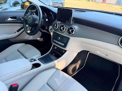 MERCEDES-BENZ-GLA 200-1.6 CGI FLEX ADVANCE 7G-DCT MERCEDES-BENZ-GLA 200-2018