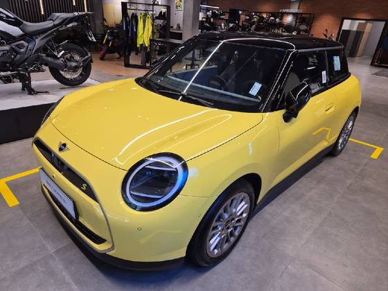 MINI COOPER 49,2 KW ELÉTRICO 2P SE