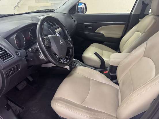 MITSUBISHI-ASX-2017