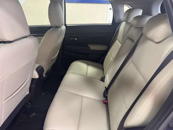 MITSUBISHI-ASX-2017