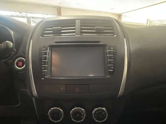 MITSUBISHI-ASX-2015