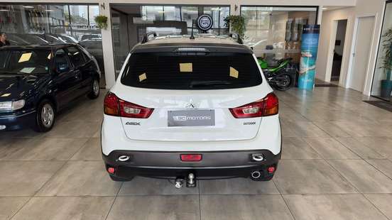 MITSUBISHI-ASX-2015