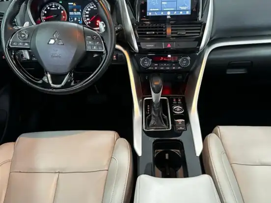 MITSUBISHI-ECLIPSE CROSS-1.5 MIVEC TURBO GASOLINA HPE-S S-AWC CVT MITSUBISHI-ECLIPSE CROSS-2022