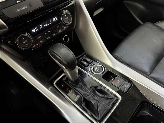 MITSUBISHI-ECLIPSE CROSS-2019