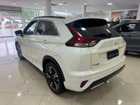 MITSUBISHI-ECLIPSE CROSS-2024