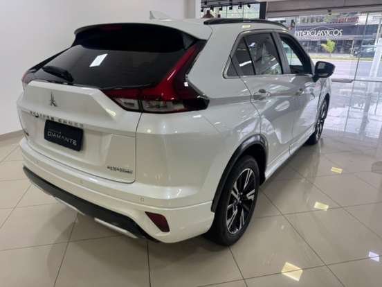 MITSUBISHI-ECLIPSE CROSS-2024
