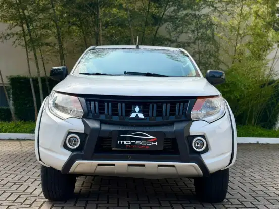 MITSUBISHI-L200 TRITON-2022