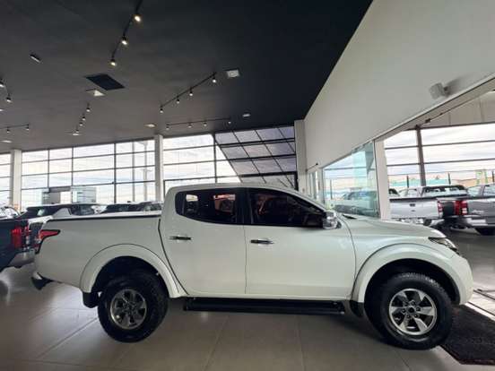 MITSUBISHI-L200 TRITON-2018
