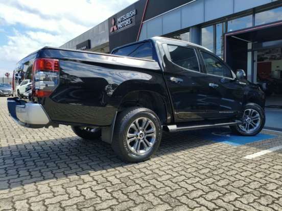 MITSUBISHI-L200 TRITON-2021
