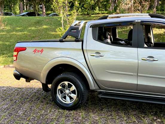 MITSUBISHI-L200 TRITON-2019