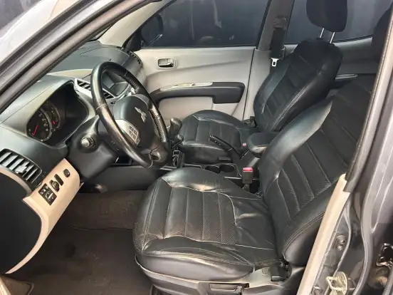 MITSUBISHI-L200 TRITON-2015