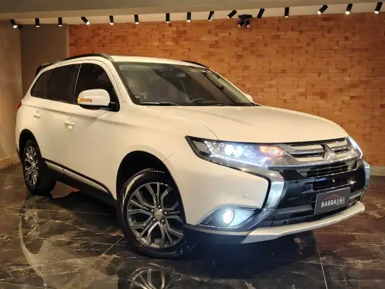 MITSUBISHI-OUTLANDER-2.0 16V GASOLINA 4P AUTOMÁTICO MITSUBISHI-OUTLANDER-2015
