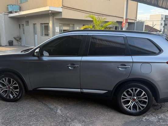 MITSUBISHI-OUTLANDER-2.0 16V GASOLINA 4P AUTOMÁTICO MITSUBISHI-OUTLANDER-2015