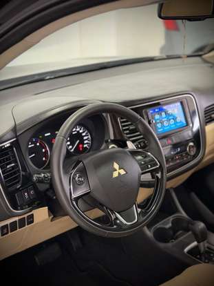 MITSUBISHI-OUTLANDER-2015