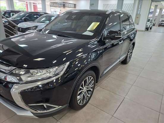 MITSUBISHI-OUTLANDER-3.0 GT 4X4 V6 24V GASOLINA 4P AUTOMÁTICO MITSUBISHI-OUTLANDER-2018