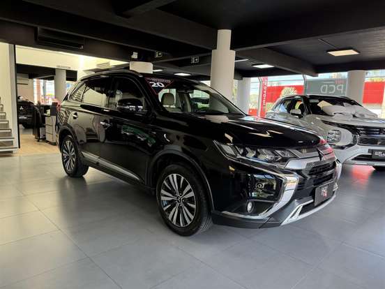 MITSUBISHI-OUTLANDER-3.0 MIVEC V6 GASOLINA HPE-S AWD AUTOMÁTICO MITSUBISHI-OUTLANDER-2019