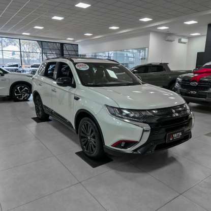 MITSUBISHI-OUTLANDER-3.0 MIVEC V6 GASOLINA HPE-S BLACK EDITION AWD AUTOMÁTICO MITSUBISHI-OUTLANDER-2021