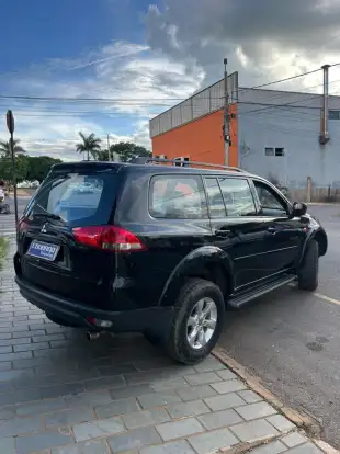 MITSUBISHI-PAJERO-2017