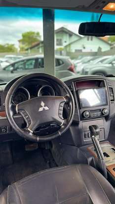 MITSUBISHI-PAJERO FULL-2010