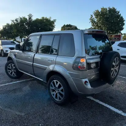 MITSUBISHI-PAJERO TR4-2013