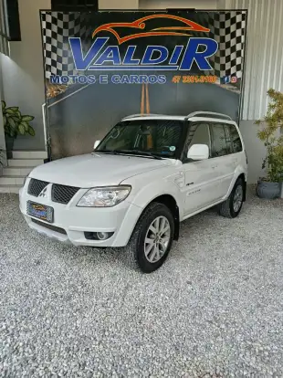 MITSUBISHI-PAJERO TR4-2012