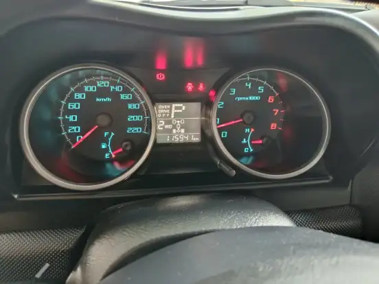 MITSUBISHI-PAJERO TR4-2012