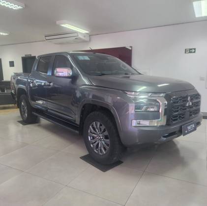 MITSUBISHI TRITON 2.4 BITURBO DIESEL CD HPE 4X4 AUTOMÁTICO