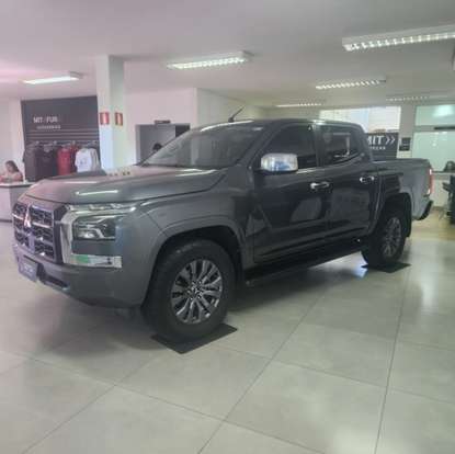 MITSUBISHI-TRITON-2025