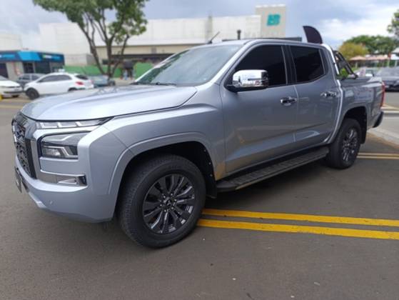 MITSUBISHI TRITON 2.4 BITURBO DIESEL CD HPE-S 4X4 AUTOMÁTICO