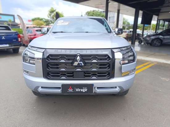 MITSUBISHI-TRITON-2.4 BITURBO DIESEL CD HPE-S 4X4 AUTOMÁTICO MITSUBISHI-TRITON-2025