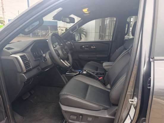 MITSUBISHI-TRITON-2.4 BITURBO DIESEL CD KATANA 4X4 AUTOMÁTICO MITSUBISHI-TRITON-2025