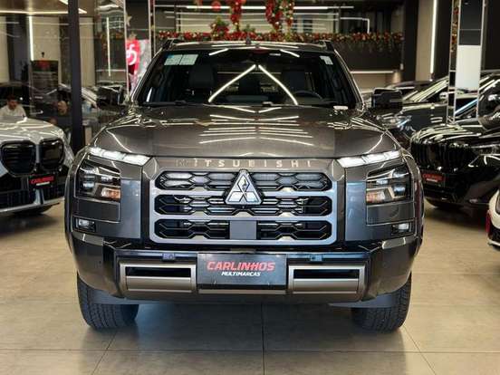 MITSUBISHI-TRITON-2.4 BITURBO DIESEL CD KATANA 4X4 AUTOMÁTICO MITSUBISHI-TRITON-2025
