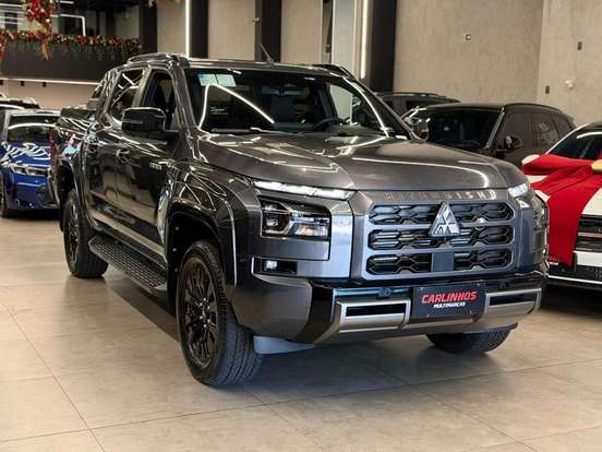 MITSUBISHI-TRITON-2025