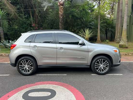 MITSUBISHI-ASX-2017