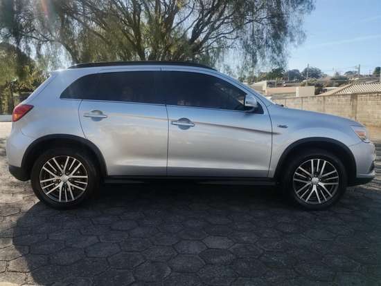 MITSUBISHI-ASX-2017