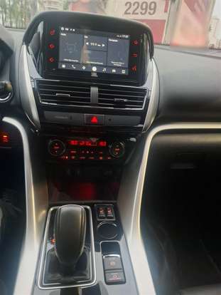 MITSUBISHI-ECLIPSE CROSS-1.5 MIVEC TURBO GASOLINA HPE-S CVT MITSUBISHI-ECLIPSE CROSS-2024
