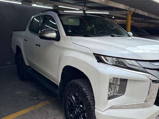 MITSUBISHI-L200 TRITON-2.4 16V TURBO DIESEL SPORT HPE CD 4P 4X4 AUTOMÁTICO MITSUBISHI-L200 TRITON-2022