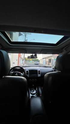 MITSUBISHI-OUTLANDER-2011