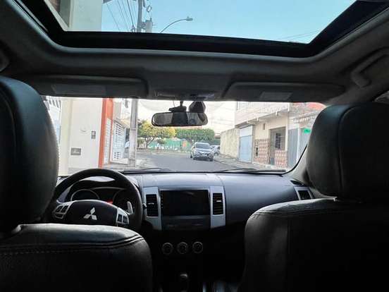 MITSUBISHI-OUTLANDER-2.0 16V GASOLINA 4P AUTOMÁTICO MITSUBISHI-OUTLANDER-2011